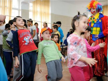 Surprise party for abandoned children