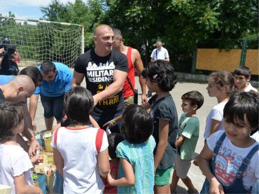 Gifts for orphans in Constanta