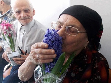 8th March gifts for the elderly in the nursing homes